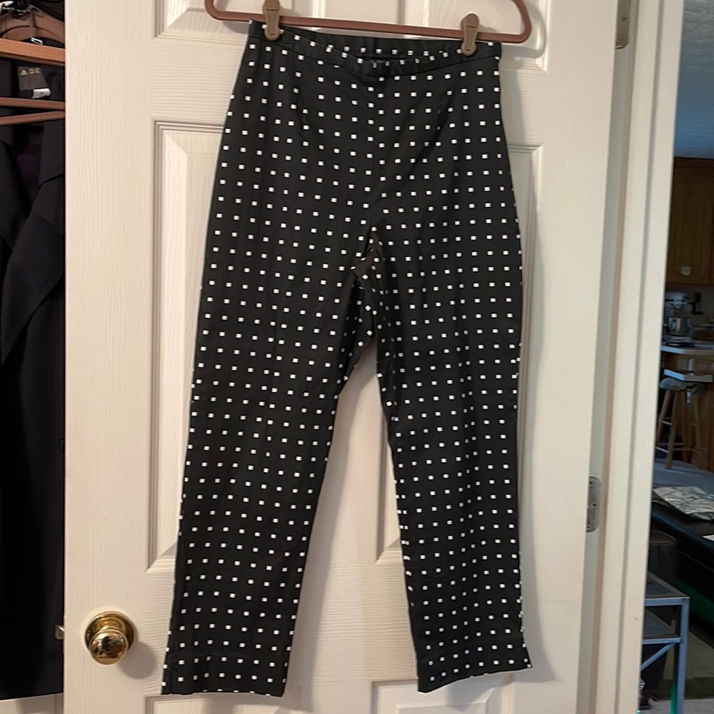 WilliSmith Stretch black and white cropped pants size 4